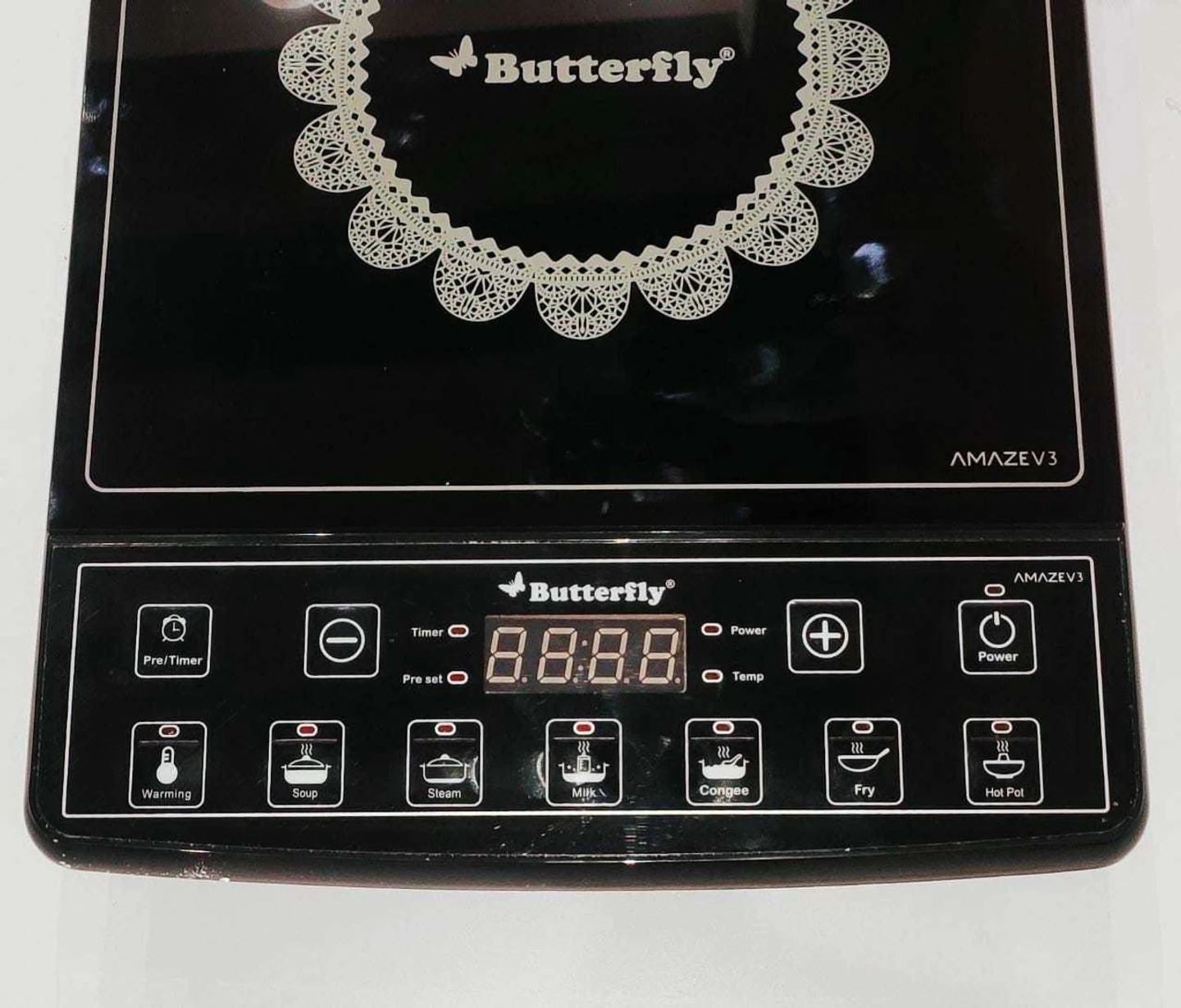 Power: 1800 watts; Operating Voltage: 230 volts - Detail View